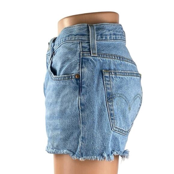 Levi's 501 Women's Blue High Waisted Frayed Raw Hem Denim Jeans Shorts Size 27 - Picture 2 of 6